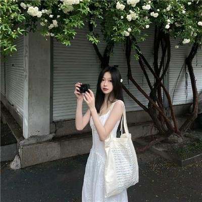 《甜蜜的来世》海报