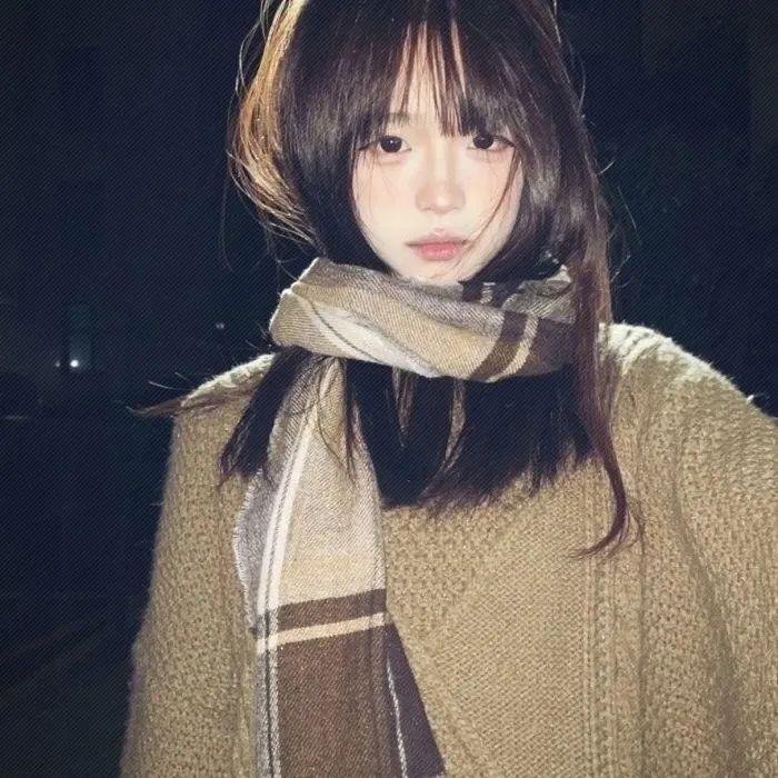 《海蓝时见鲸》海报